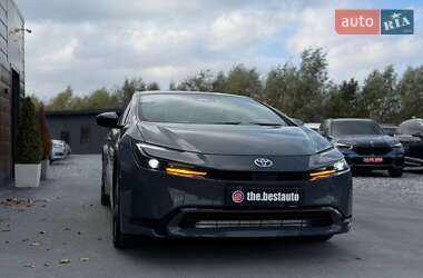 Хэтчбек Toyota Prius 2024 в 
