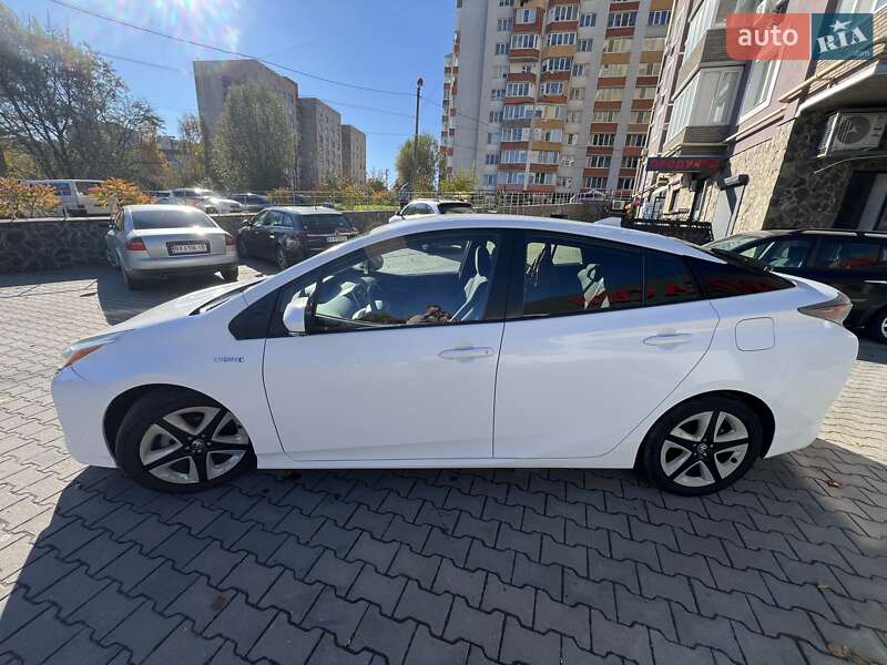 Хэтчбек Toyota Prius 2016 в Хмельницком фото 6 Хэтчбек Toyota Prius 2016 в Хмельницком