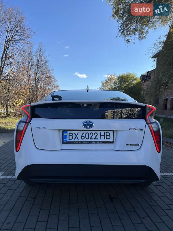 Хэтчбек Toyota Prius 2016 в Хмельницком фото 14 Хэтчбек Toyota Prius 2016 в Хмельницком