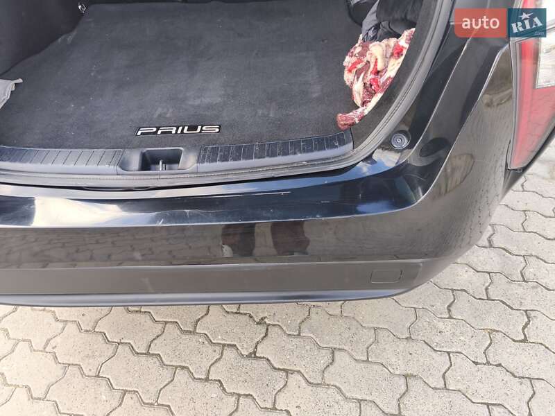 Хэтчбек Toyota Prius 2016 в Виннице