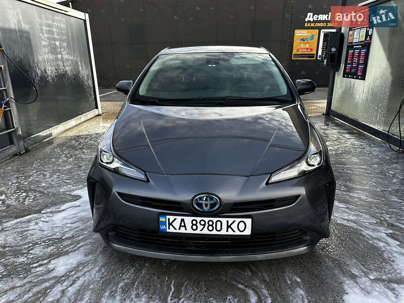 Хэтчбек Toyota Prius 2022 в Кременчуге