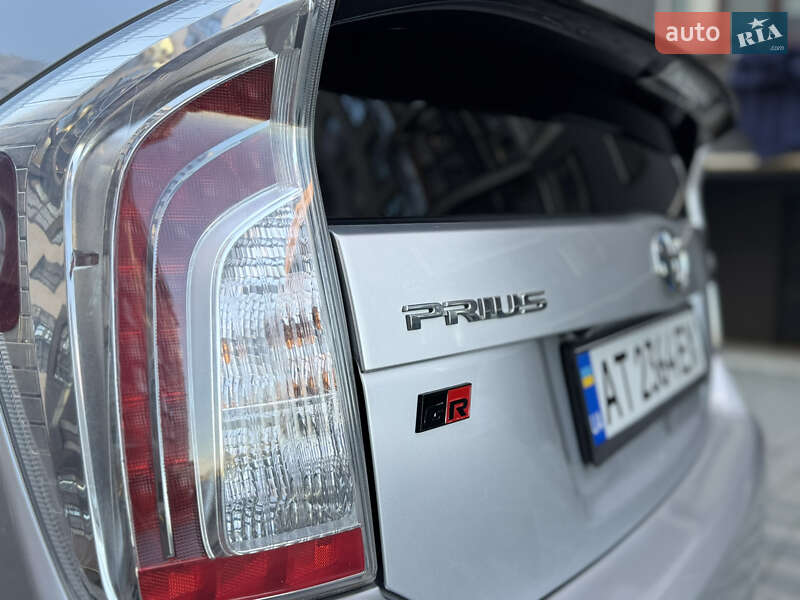 Хэтчбек Toyota Prius 2012 в Ивано-Франковске