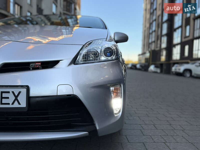 Хэтчбек Toyota Prius 2012 в Ивано-Франковске