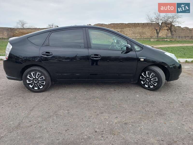 Хэтчбек Toyota Prius 2007 в Белгороде-Днестровском фото 3 Хэтчбек Toyota Prius 2007 в Белгороде-Днестровском