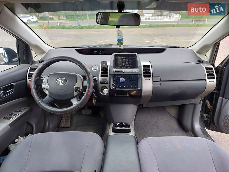 Хэтчбек Toyota Prius 2007 в Белгороде-Днестровском фото 11 Хэтчбек Toyota Prius 2007 в Белгороде-Днестровском