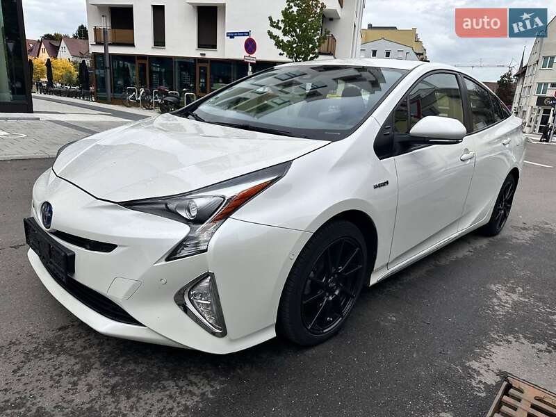 Toyota Prius 2018