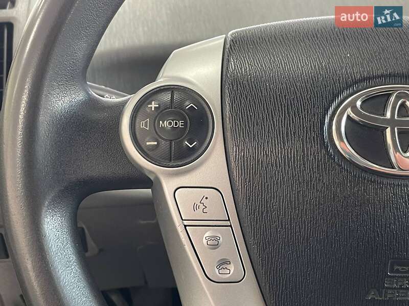 Хэтчбек Toyota Prius 2012 в Киеве фото 22 Хэтчбек Toyota Prius 2012 в Киеве