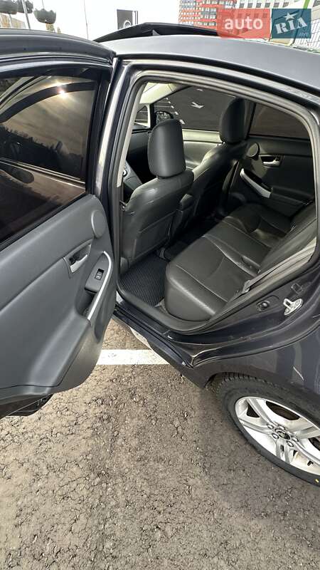 Хэтчбек Toyota Prius 2010 в Киеве фото 3 Хэтчбек Toyota Prius 2010 в Киеве