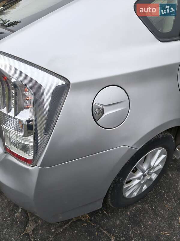 Хэтчбек Toyota Prius 2013 в Каменском