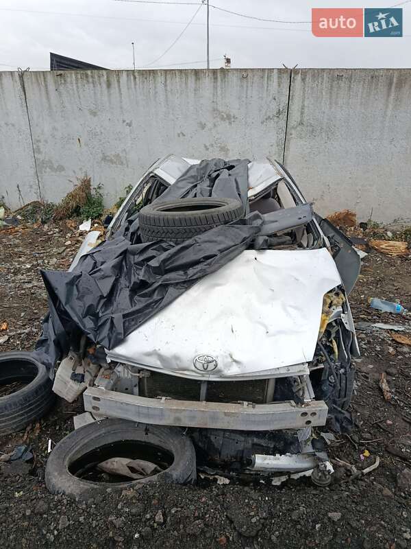 Хэтчбек Toyota Prius 2007 в Петропавловской Борщаговке