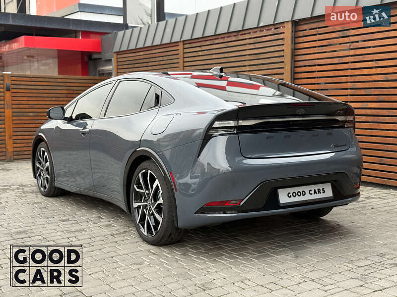 Хэтчбек Toyota Prius 2024 в Одессе