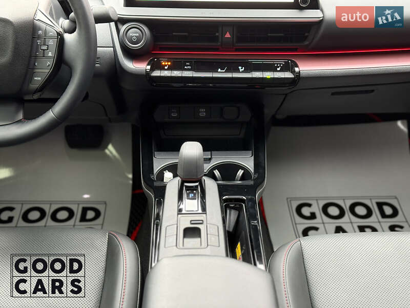 Хэтчбек Toyota Prius 2024 в Одессе