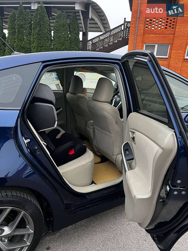 Хетчбек Toyota Prius 2013 в Києві