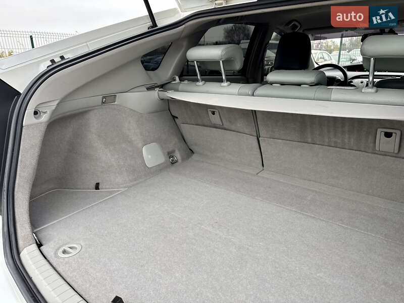 Хэтчбек Toyota Prius 2012 в Киеве