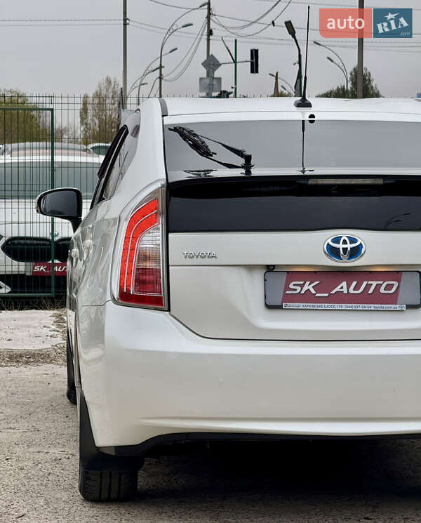 Хэтчбек Toyota Prius 2012 в Киеве