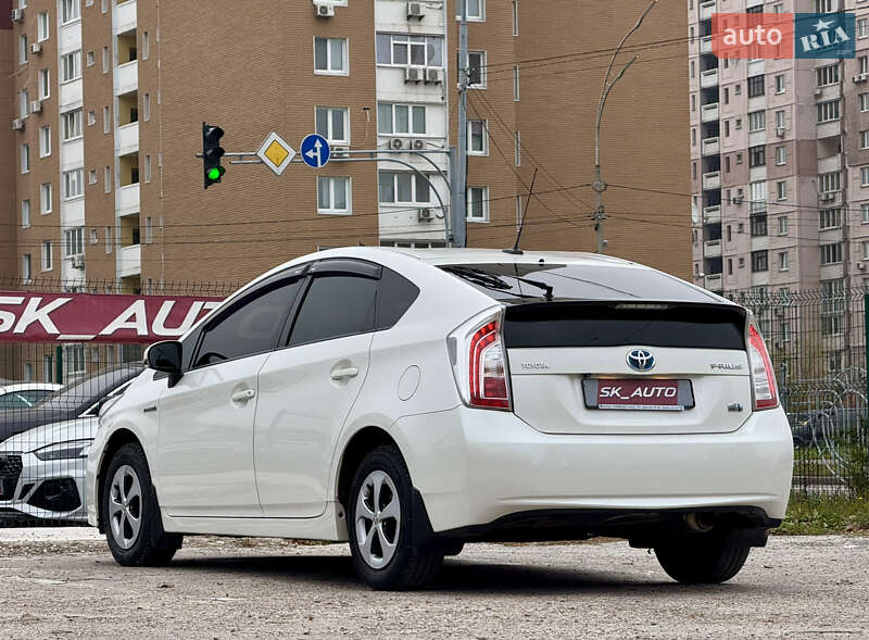 Хэтчбек Toyota Prius 2012 в Киеве