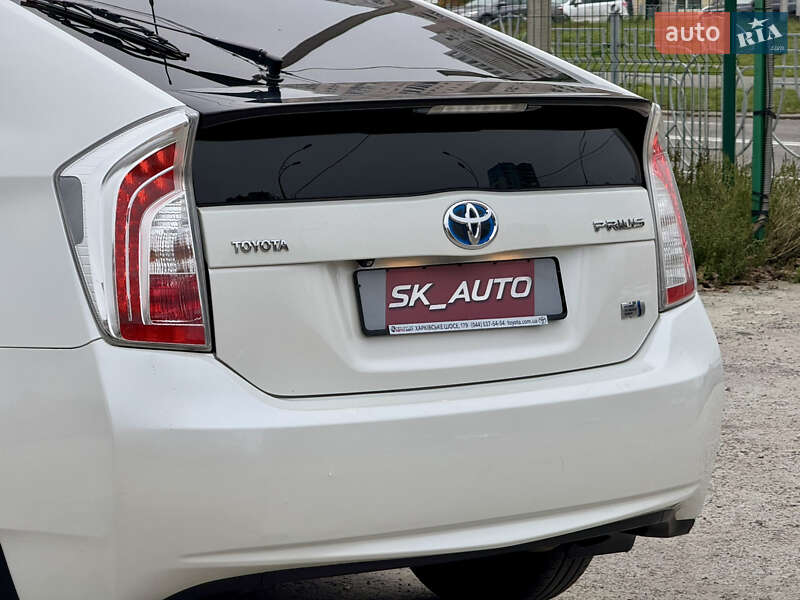 Хэтчбек Toyota Prius 2012 в Киеве