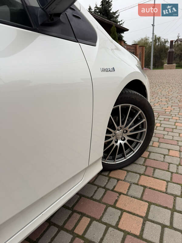 Хэтчбек Toyota Prius 2017 в Одессе фото 37 Хэтчбек Toyota Prius 2017 в Одессе