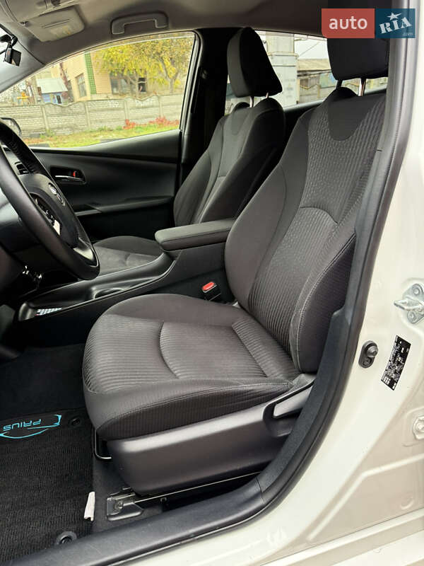 Хэтчбек Toyota Prius 2017 в Одессе фото 52 Хэтчбек Toyota Prius 2017 в Одессе