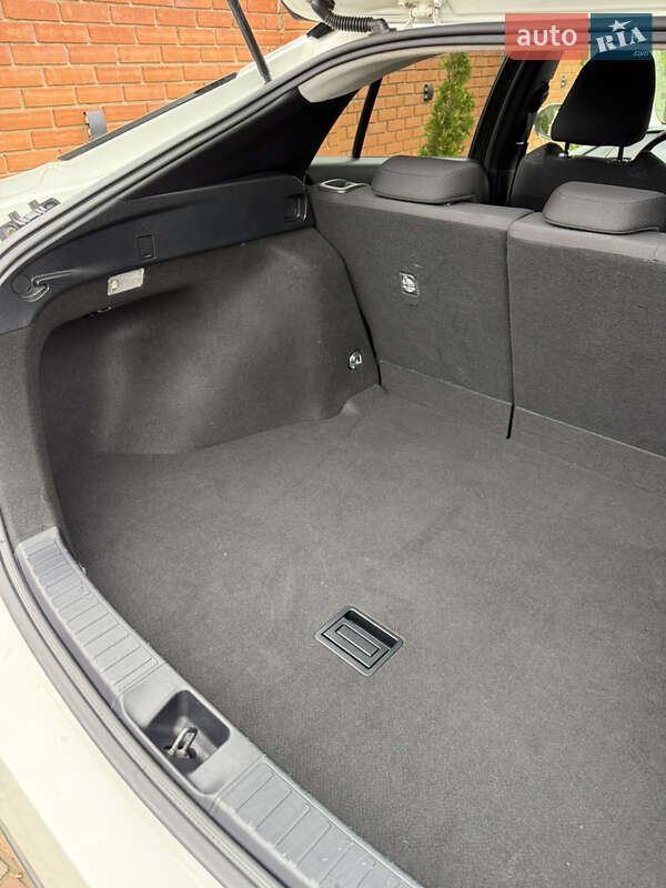 Хэтчбек Toyota Prius 2017 в Одессе фото 67 Хэтчбек Toyota Prius 2017 в Одессе