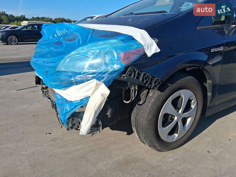 Хэтчбек Toyota Prius 2012 в Львове фото 4 Хэтчбек Toyota Prius 2012 в Львове