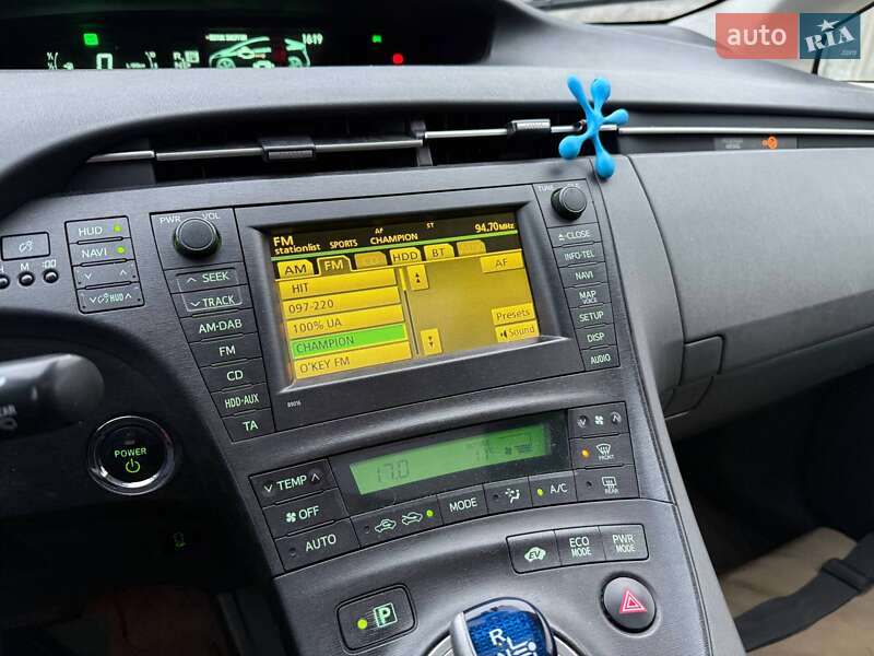 Хэтчбек Toyota Prius 2011 в Хмельницком