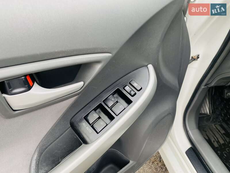 Хетчбек Toyota Prius 2010 в Харкові