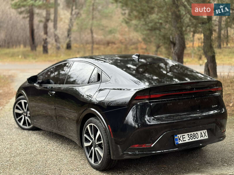 Хэтчбек Toyota Prius 2023 в Киеве фото 5 Хэтчбек Toyota Prius 2023 в Киеве