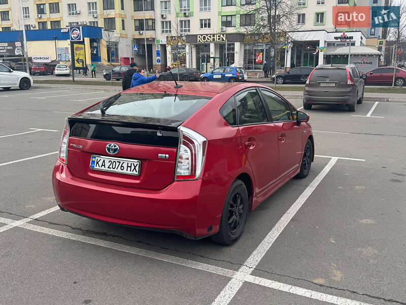 Хэтчбек Toyota Prius 2014 в Киеве фото 3 Хэтчбек Toyota Prius 2014 в Киеве