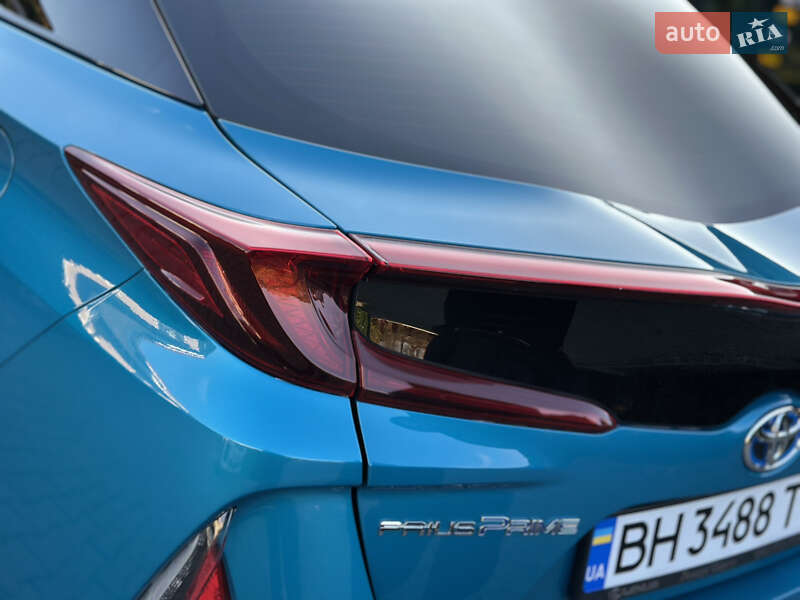 Хетчбек Toyota Prius 2022 в Одесі