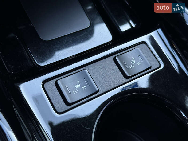 Хетчбек Toyota Prius 2022 в Одесі