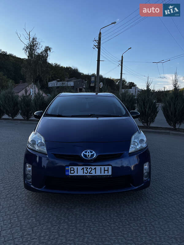 Хэтчбек Toyota Prius 2011 в Полтаве фото 3 Хэтчбек Toyota Prius 2011 в Полтаве