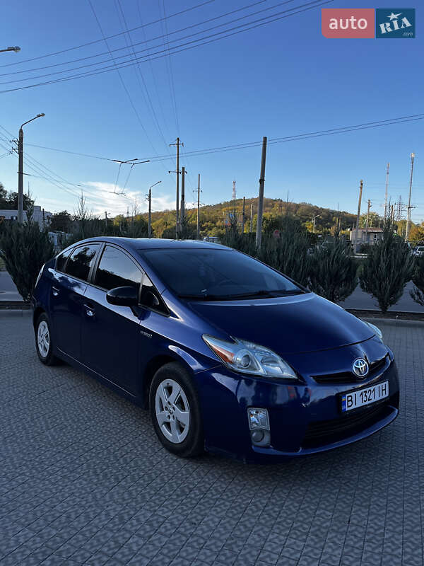 Хэтчбек Toyota Prius 2011 в Полтаве фото 7 Хэтчбек Toyota Prius 2011 в Полтаве