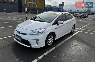 Хетчбек Toyota Prius 2014 в Києві