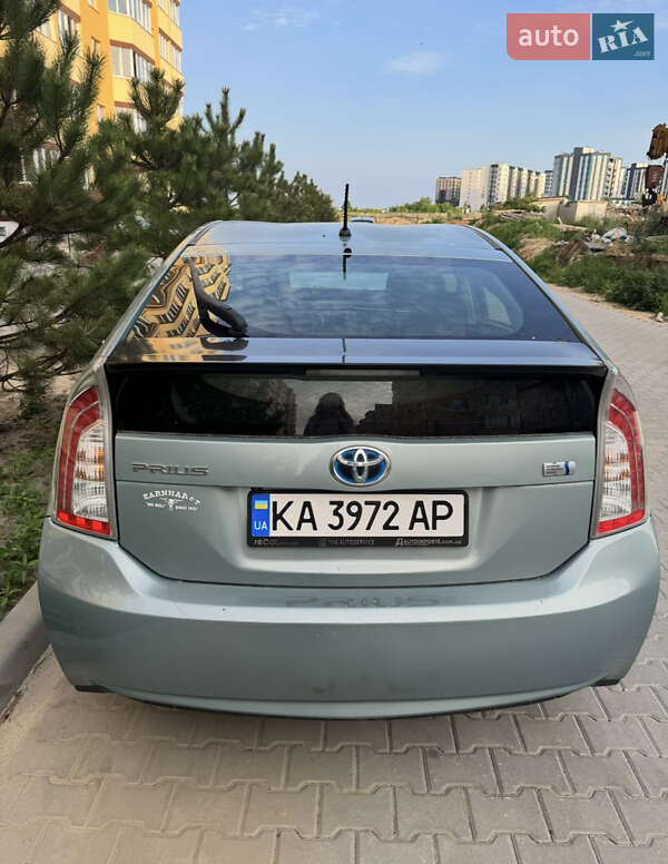 Хэтчбек Toyota Prius 2012 в Киеве