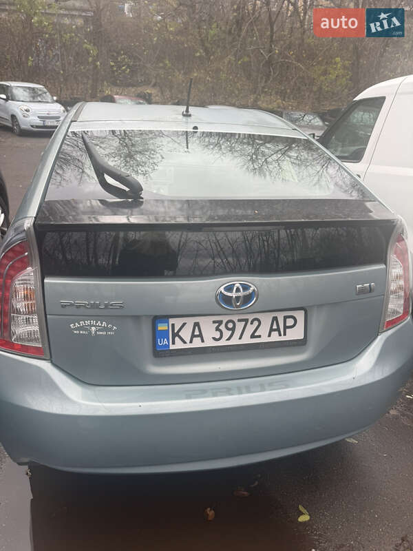 Хэтчбек Toyota Prius 2012 в Киеве