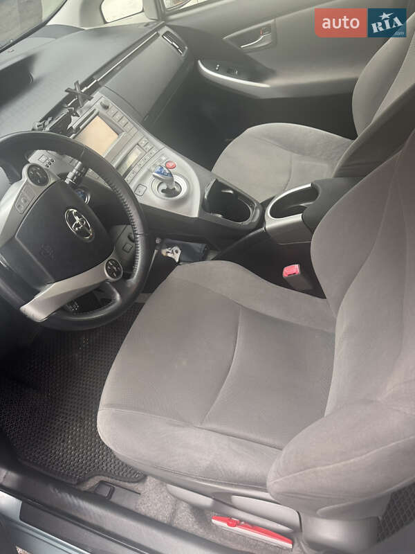 Хэтчбек Toyota Prius 2012 в Киеве