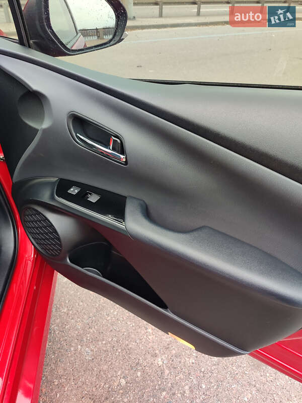 Хэтчбек Toyota Prius 2021 в Киеве фото 16 Хэтчбек Toyota Prius 2021 в Киеве