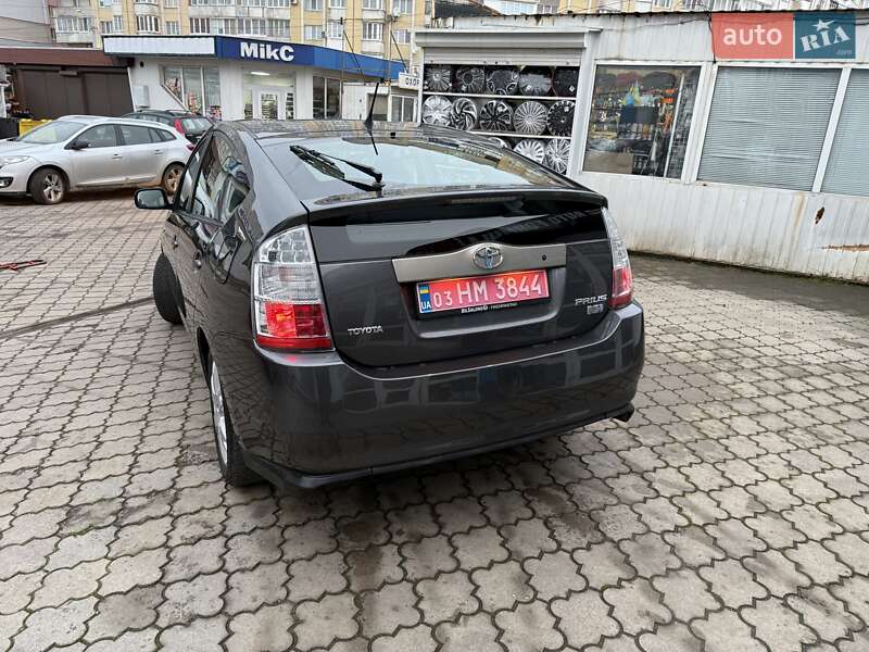 Хэтчбек Toyota Prius 2007 в Луцке