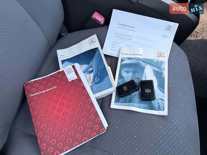 Хэтчбек Toyota Prius 2007 в Луцке