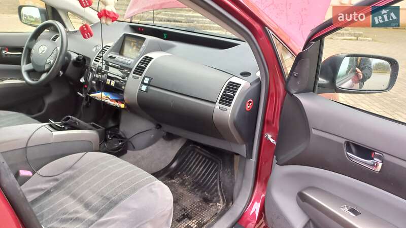Хэтчбек Toyota Prius 2005 в Луцке фото 32 Хэтчбек Toyota Prius 2005 в Луцке