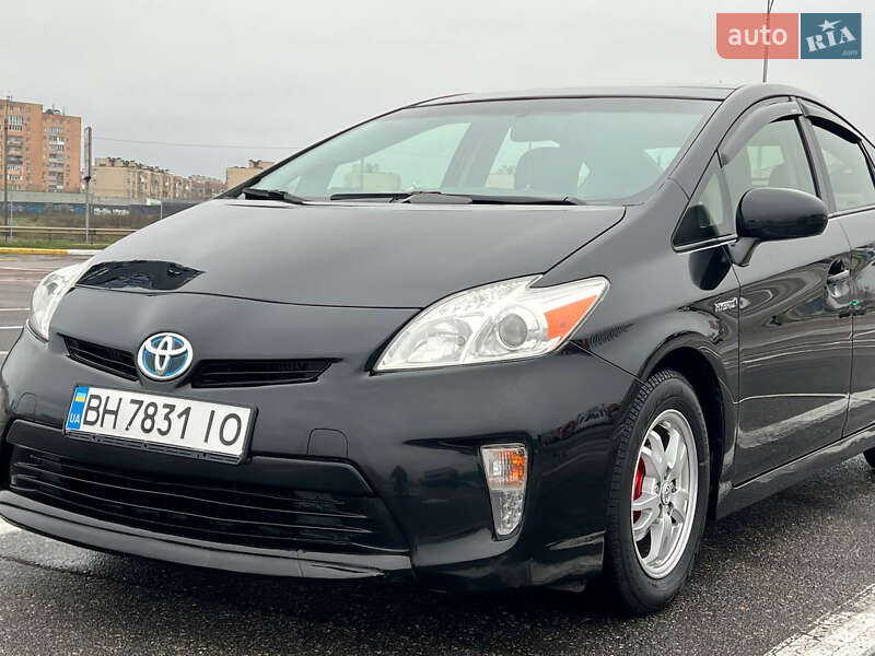 Хэтчбек Toyota Prius 2014 в Одессе