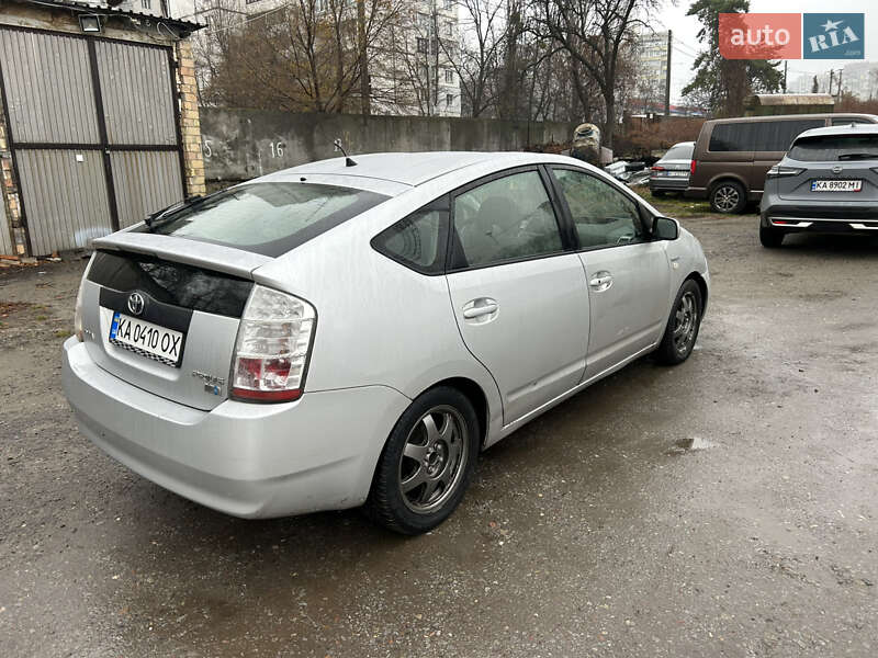 Хэтчбек Toyota Prius 2006 в Киеве фото 6 Хэтчбек Toyota Prius 2006 в Киеве