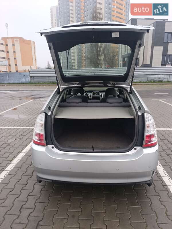 Хэтчбек Toyota Prius 2008 в Киеве