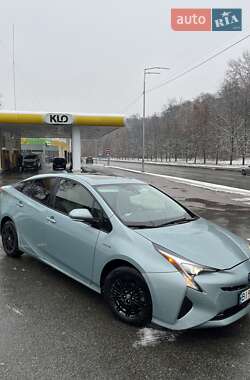 Хетчбек Toyota Prius 2017 в Києві