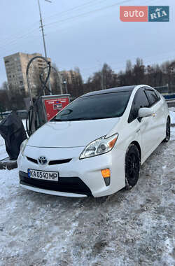 Хэтчбек Toyota Prius 2014 в Киеве