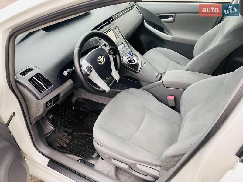 Хэтчбек Toyota Prius 2010 в Харькове