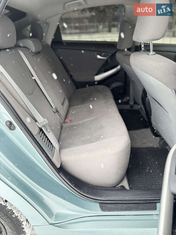 Хэтчбек Toyota Prius 2013 в Валках фото 13 Хэтчбек Toyota Prius 2013 в Валках