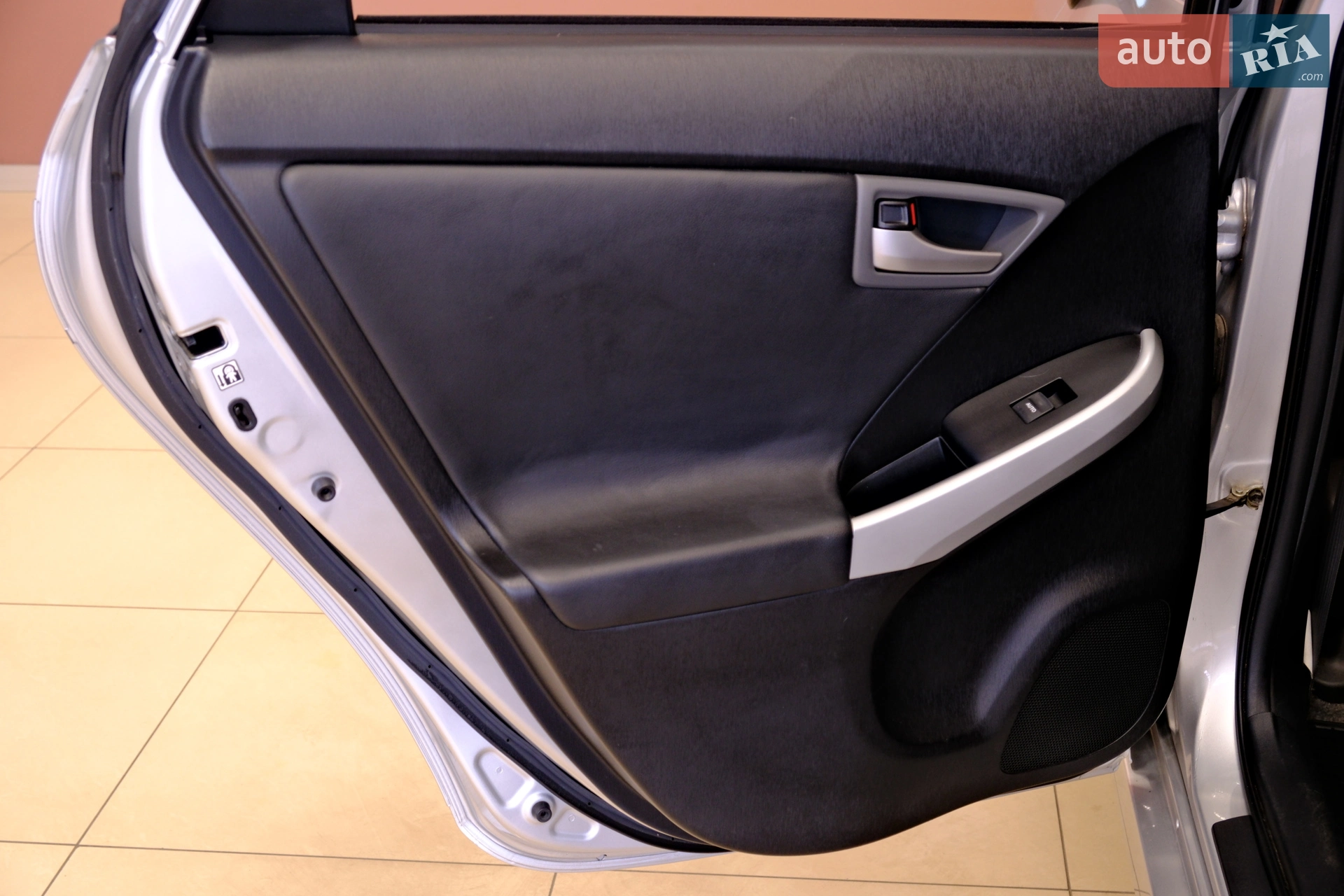 2013 Toyota Prius - мініатюра 29