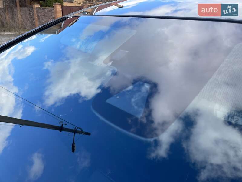 Хэтчбек Toyota Prius 2017 в Киеве фото 22 Хэтчбек Toyota Prius 2017 в Киеве